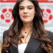 I provide tailored lessons based on the learner's needs. I  offer structured English lessons or just communication sessions.